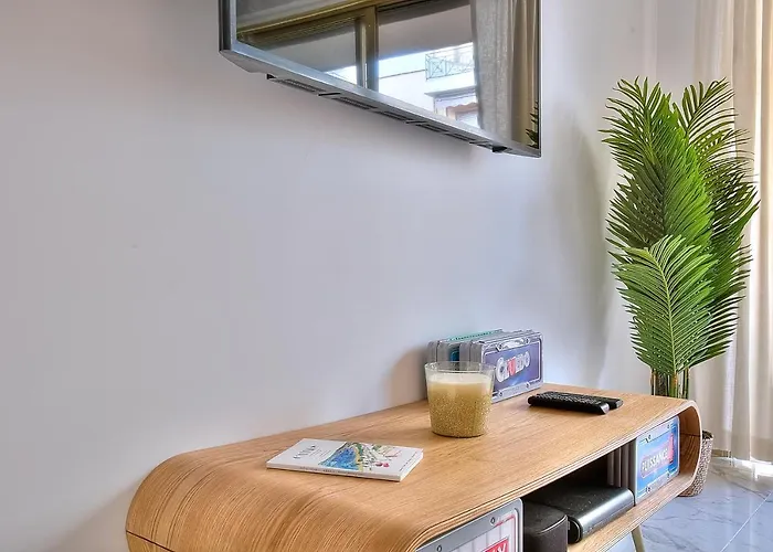Appartement de luxe rénové quartier Banane et Plages